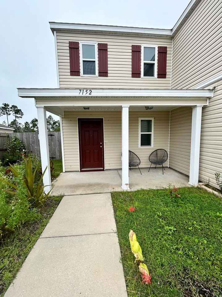 7152 Riverbrooke St - Photo 3 of 50