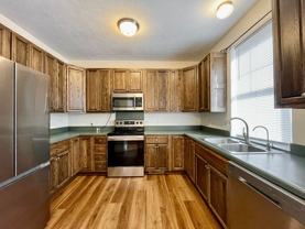 327 Freyling Pl Se - Photo 1 of 1