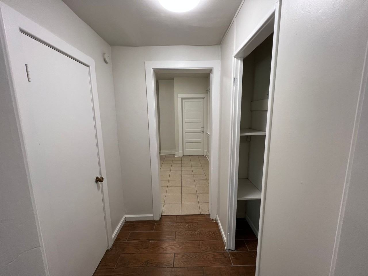 2917 Jackson St - Photo 7 of 26
