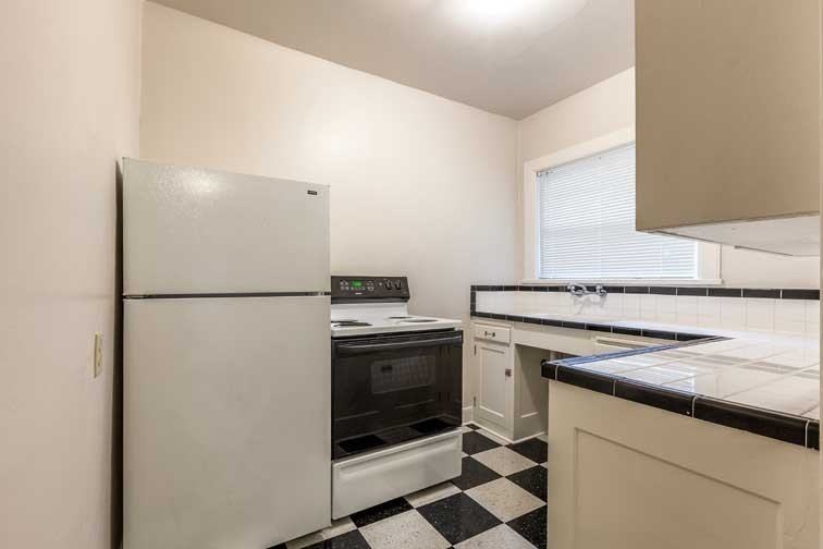 CARMEN APARTMENTS (JAMJ01) - Photo 3 of 38