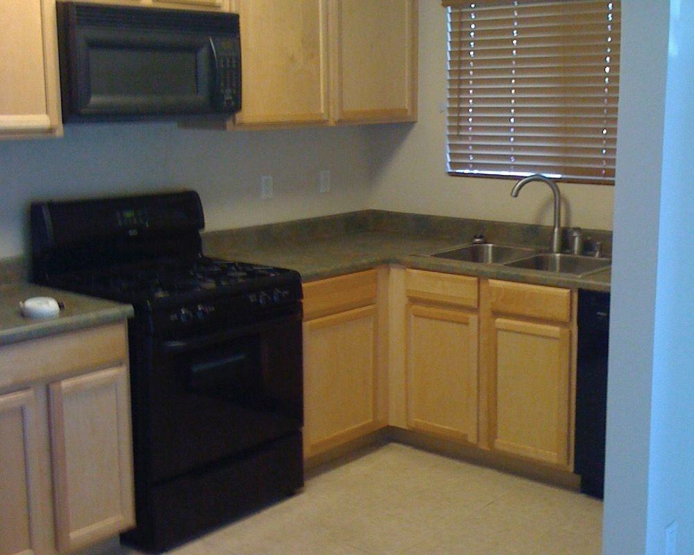 312 J Avenue - Photo 2 of 4