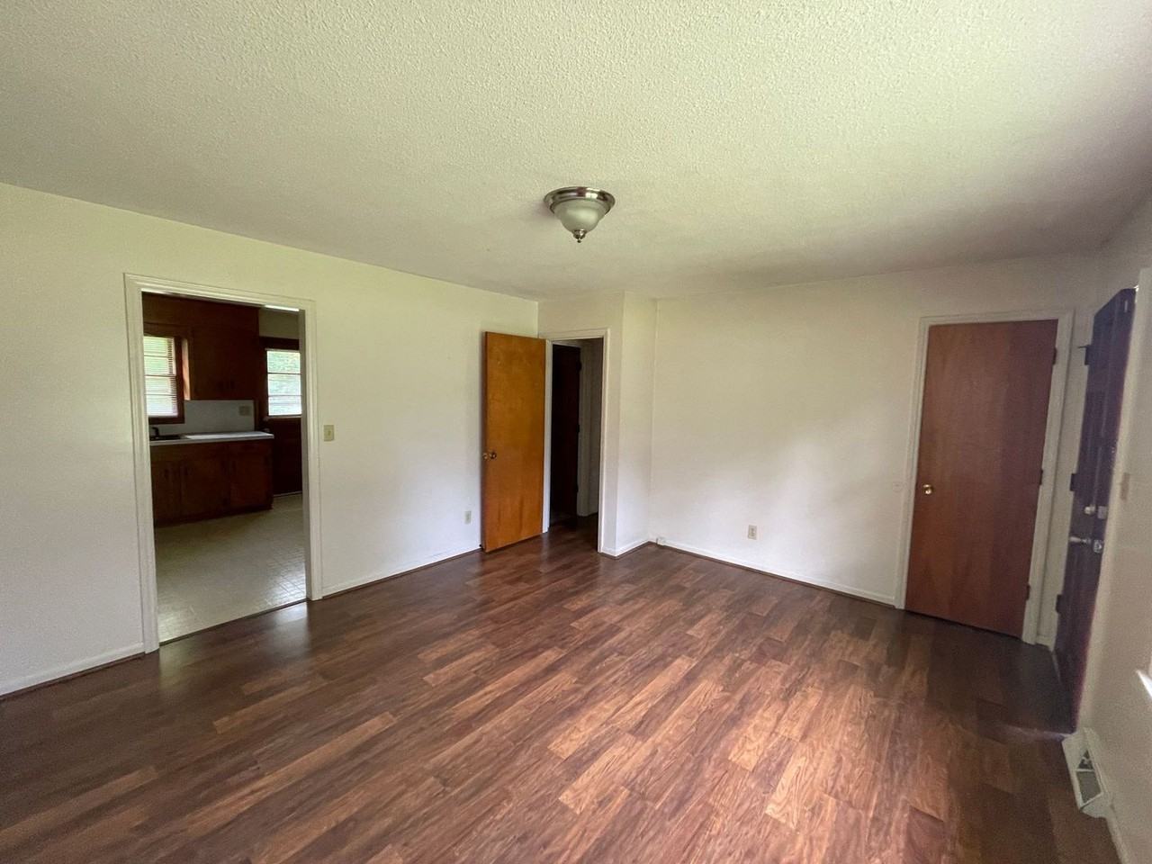 SHJ114-308 Davis Road - Photo 3 of 8