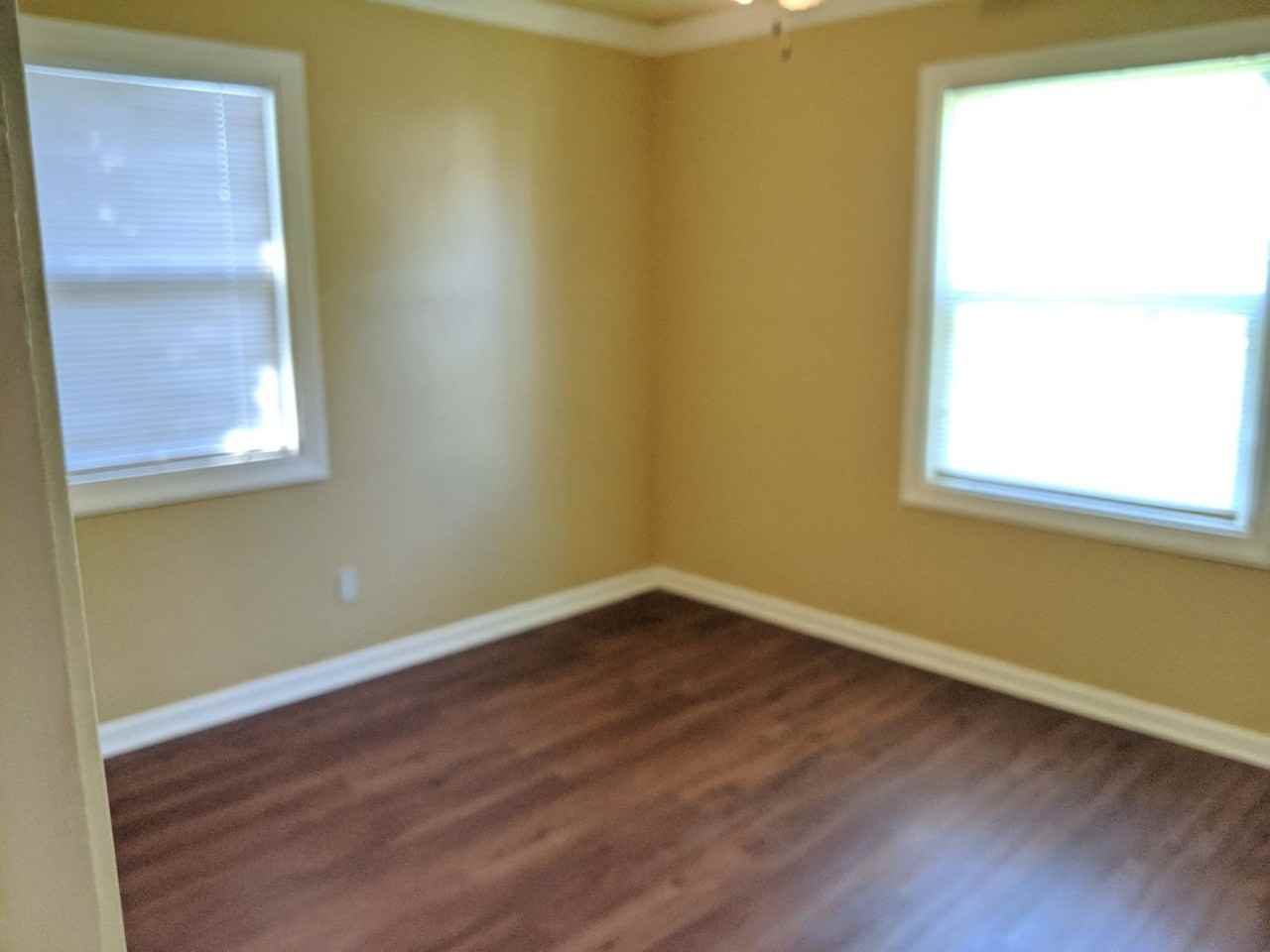 1997 Smith Flat Rd - Photo 3 of 11