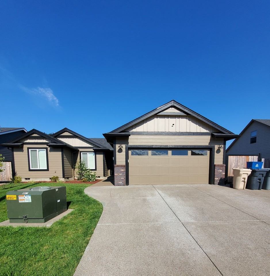 2445 Mountain River Dr - Photo 2 of 19