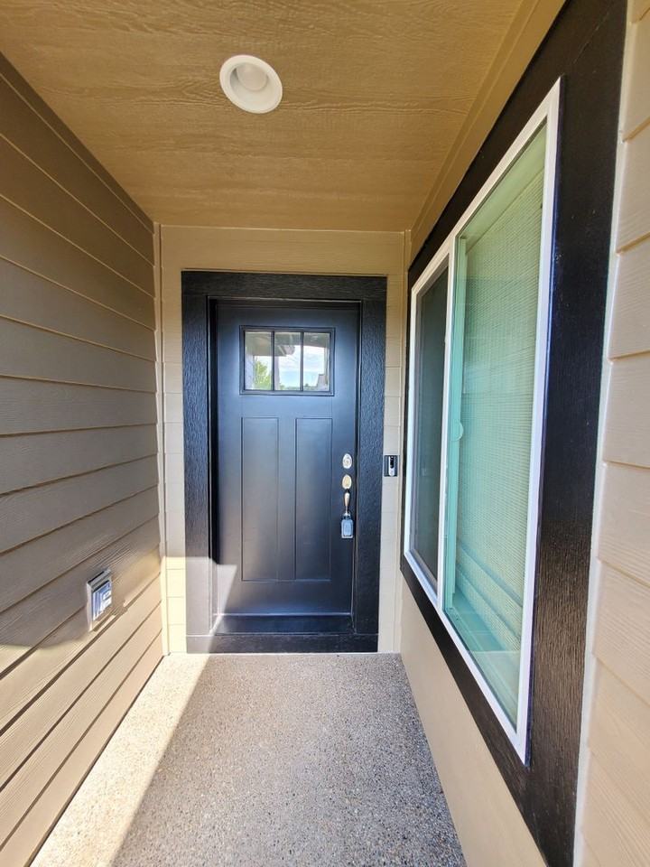 2445 Mountain River Dr - Photo 4 of 19