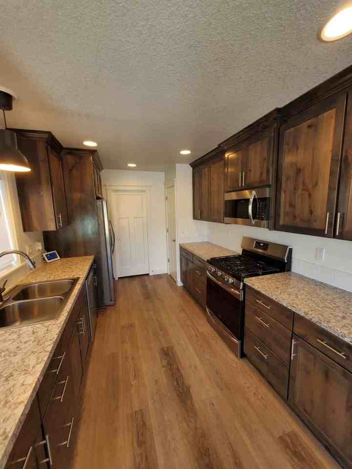 2445 Mountain River Dr - Photo 7 of 19