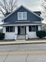 featured image of 426 E 10th St