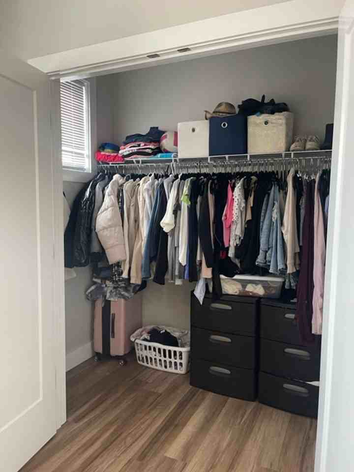 426 East 10th Street - Photo 3 of 13