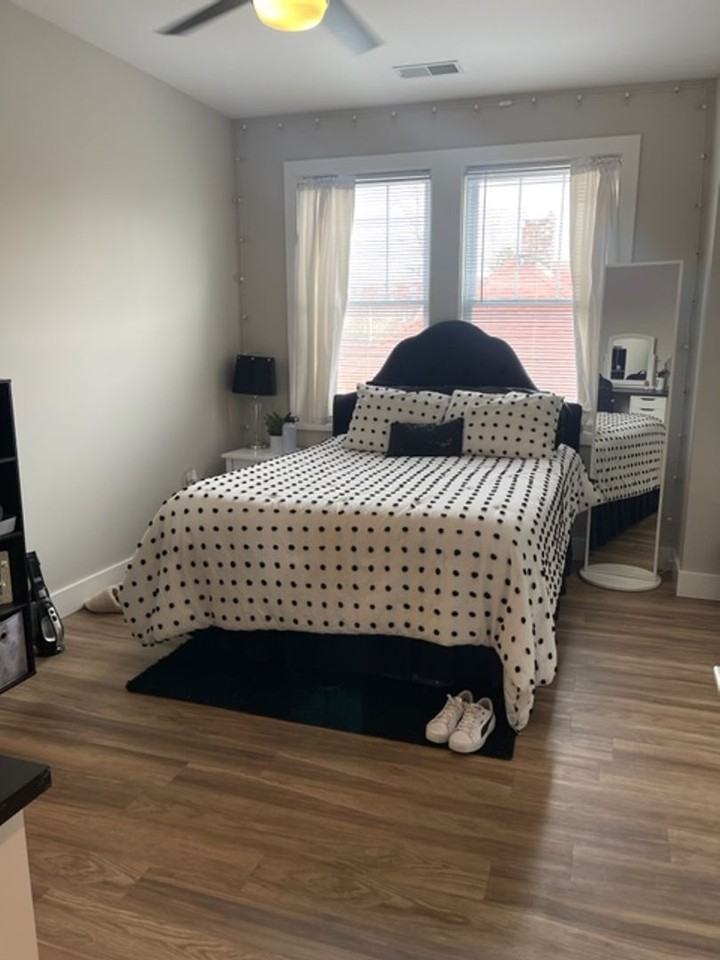 426 East 10th Street - Photo 4 of 13