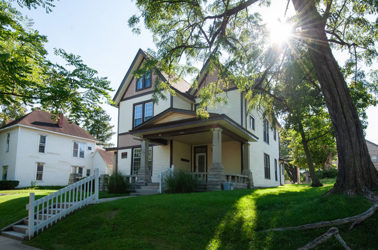 515 North Washington Street - Photo 2 of 11