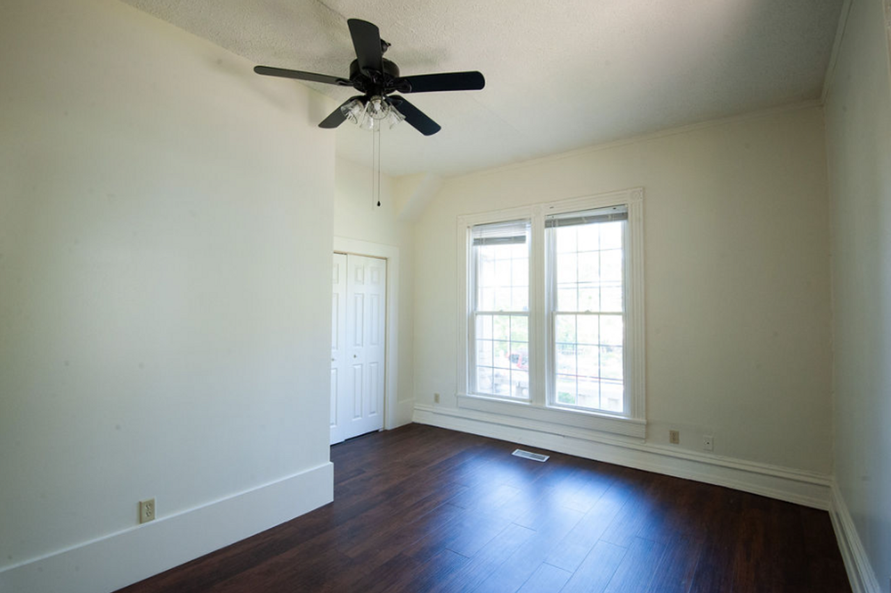 515 North Washington Street - Photo 4 of 11