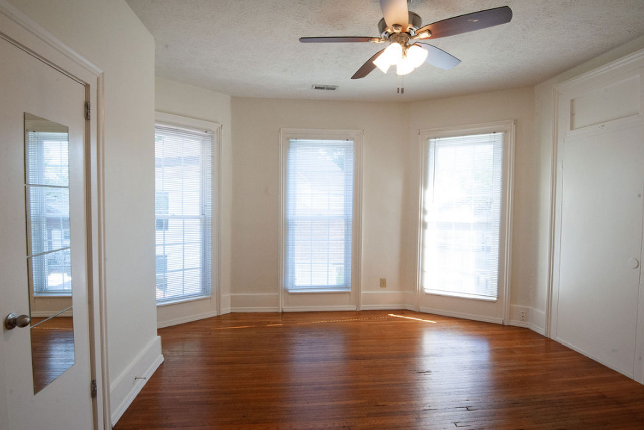 515 North Washington Street - Photo 7 of 11