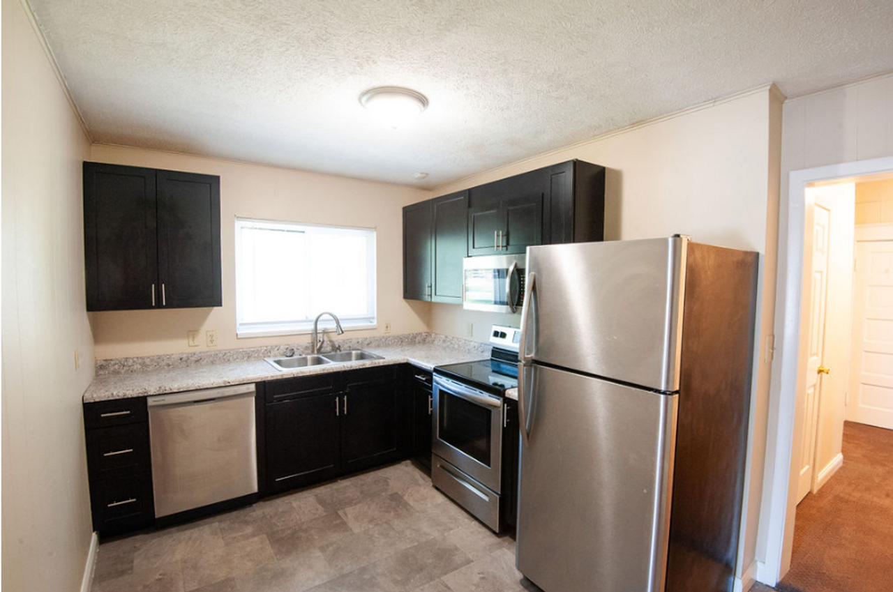 521 North Washington Street - Photo 5 of 10