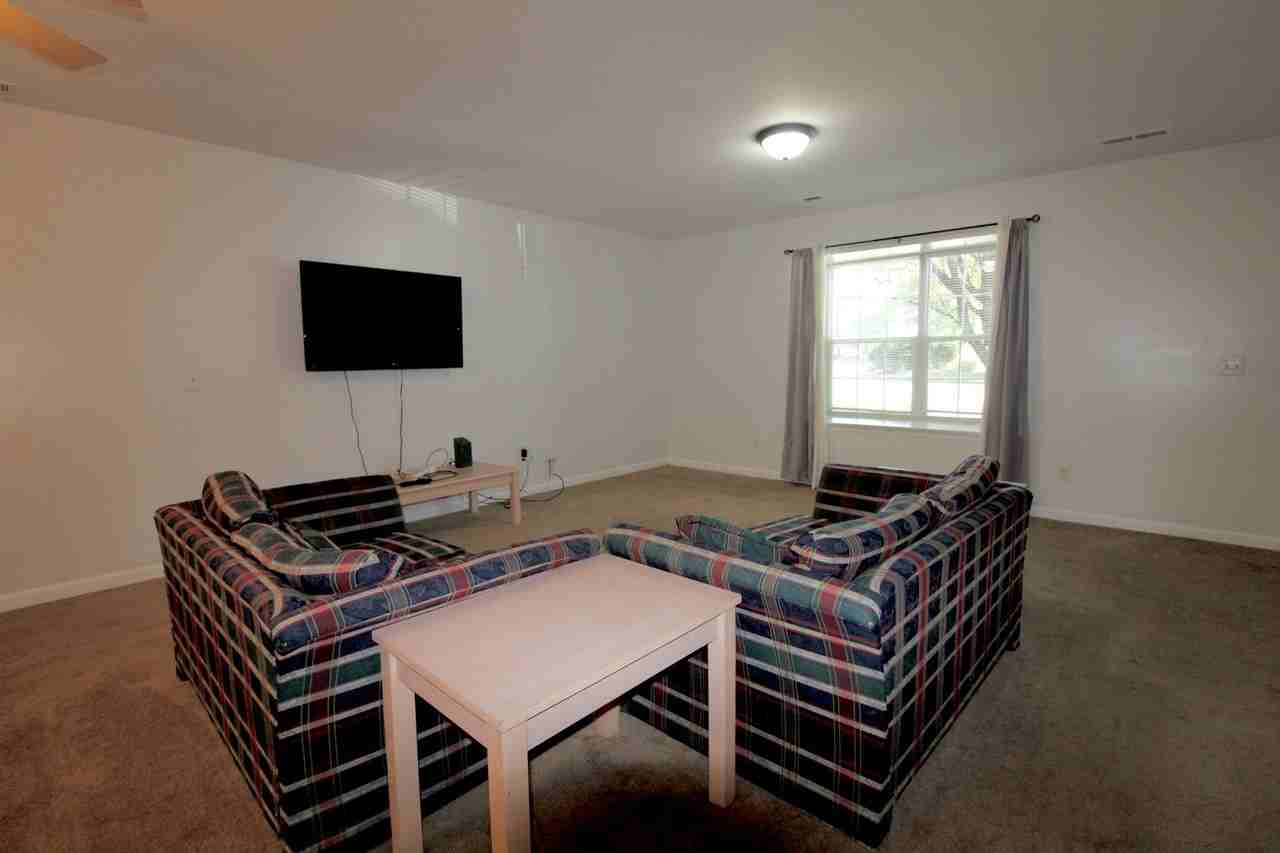 578 Pheasant Run Circle - Photo 5 of 42