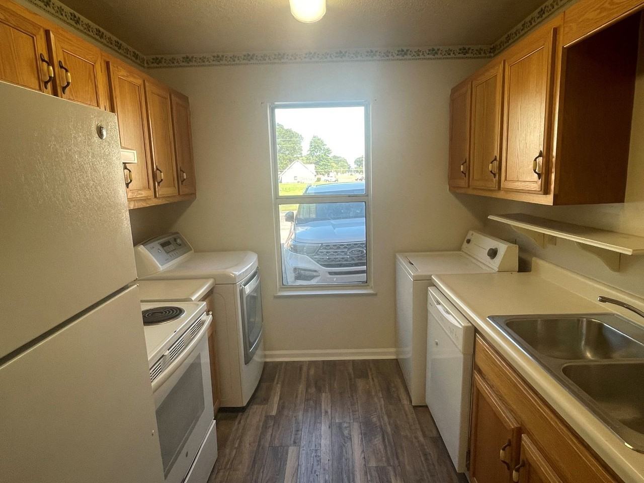 427 Mount Pelia Rd #6 - Photo 2 of 18