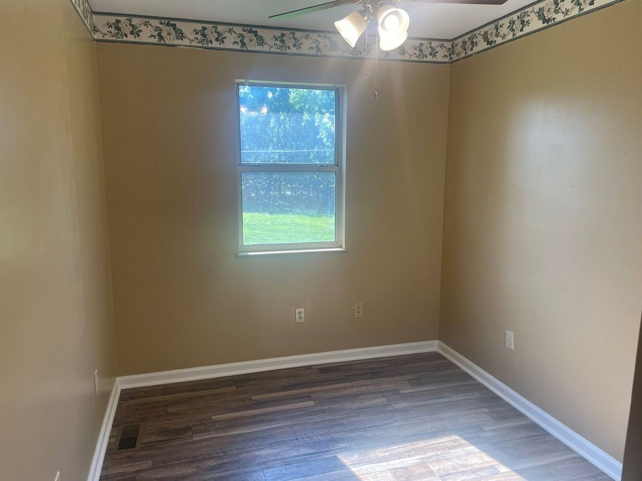 427 Mount Pelia Rd #6 - Photo 7 of 18