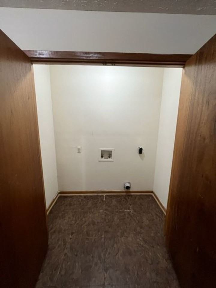 652 Mitchell Ave (Guntown Apts 5) - Photo 6 of 10