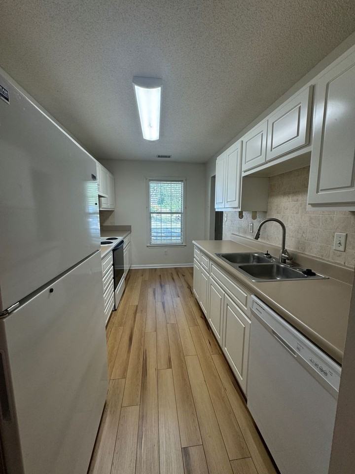 104 Saint Kitts Ct - Photo 3 of 16