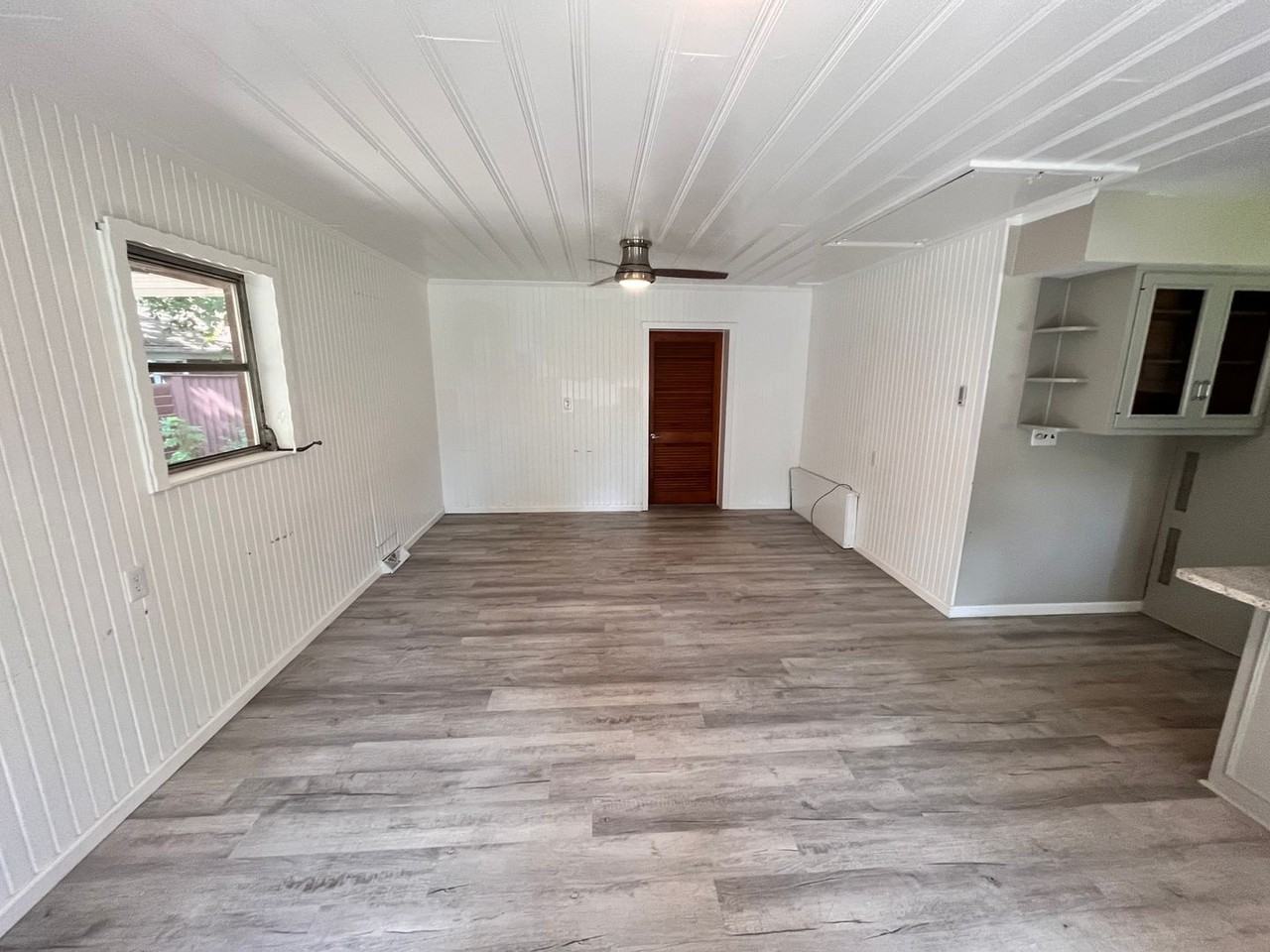 1705 Summit Dr - Photo 2 of 16