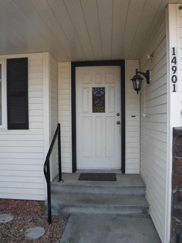 14901 Eagle Dr - Photo 3 of 38