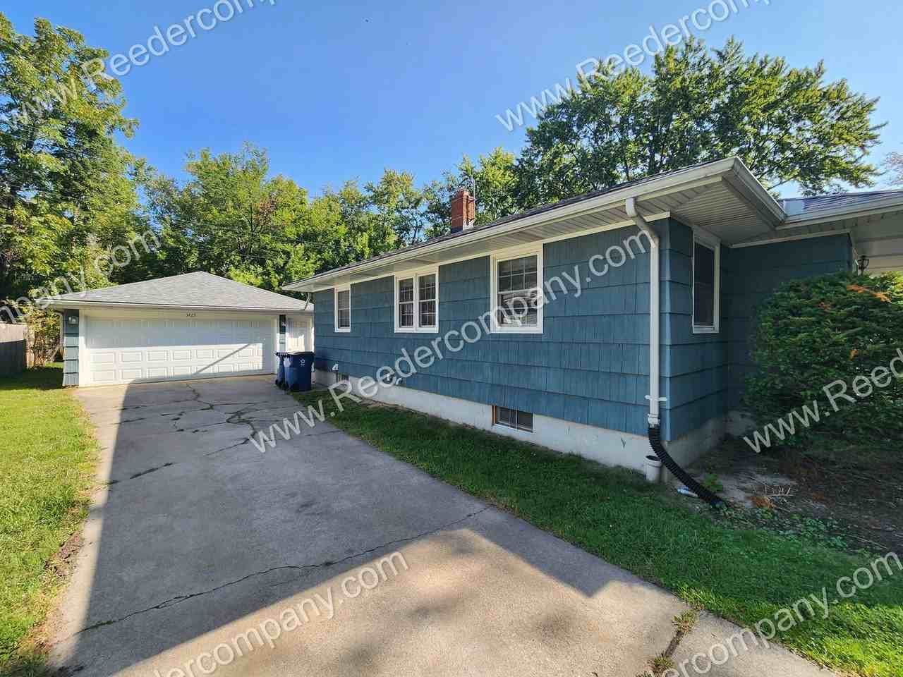 3423 Martha St - Photo 2 of 19