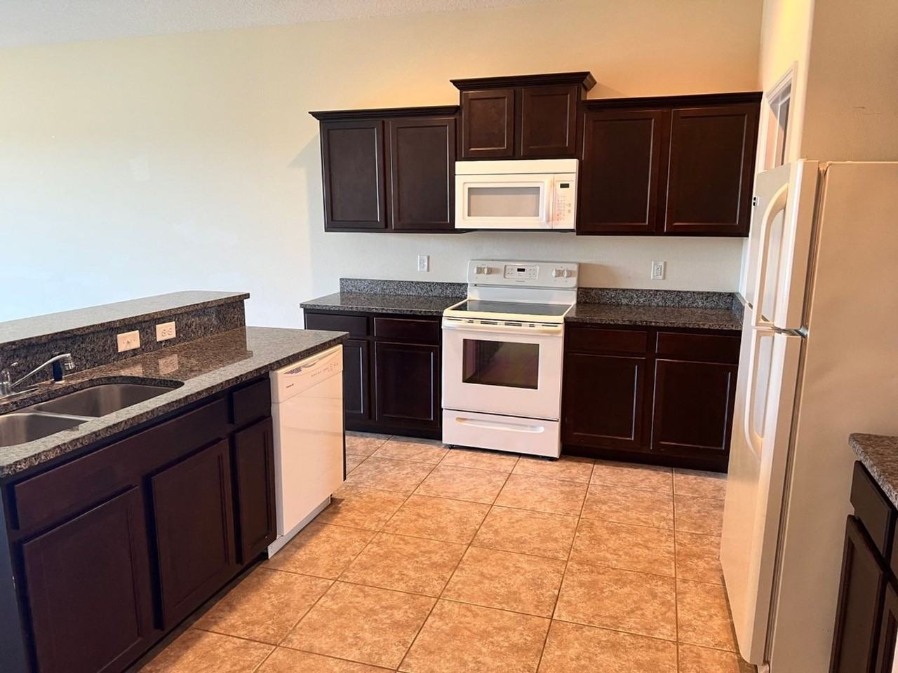 26821 Bella Vista Dr - Photo 3 of 13