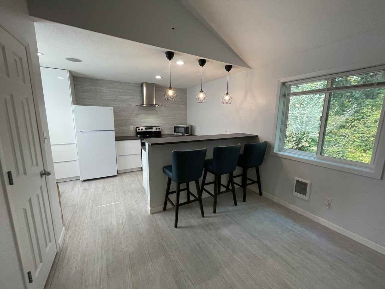5225 Jean Rd #402 - Photo 7 of 29