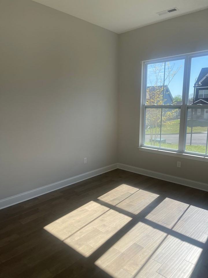 3262 Denver Ln - Photo 2 of 30