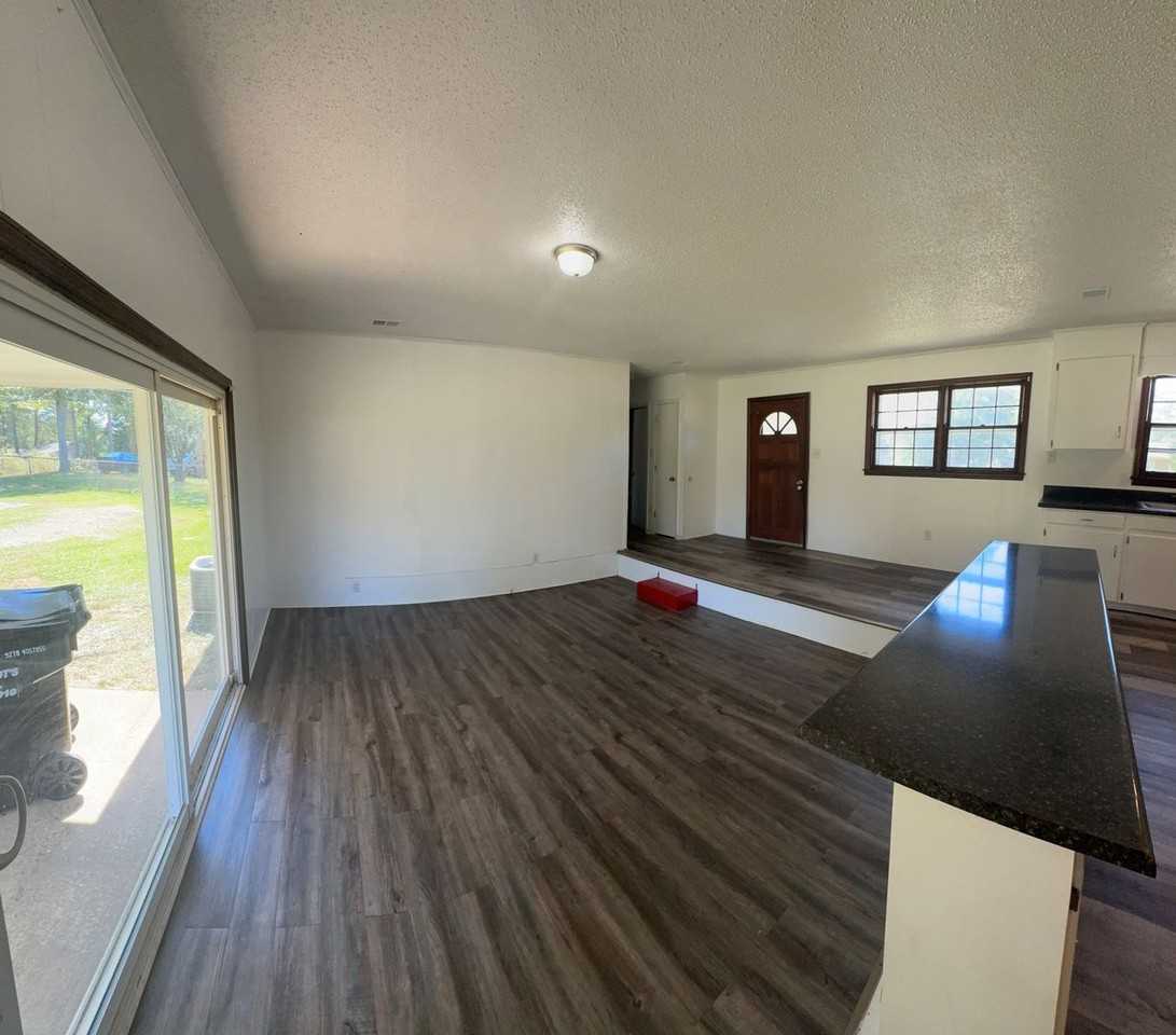 411 Parkland Place Rd - Photo 2 of 10