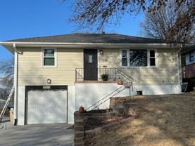 6226 Oak St - Photo 1 of 1