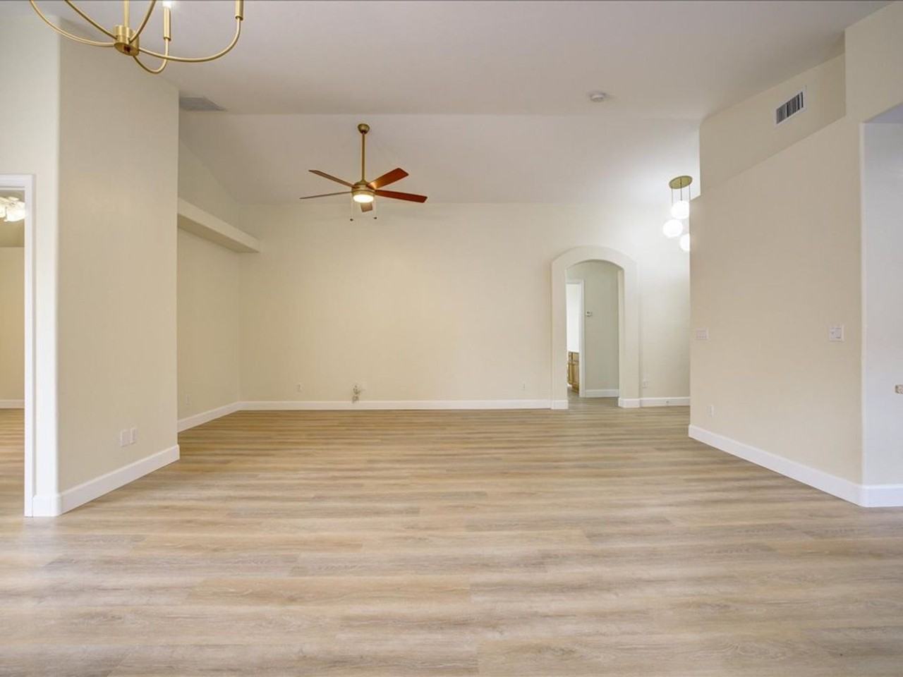 10518 E Geyer Willow Rd - Photo 5 of 27