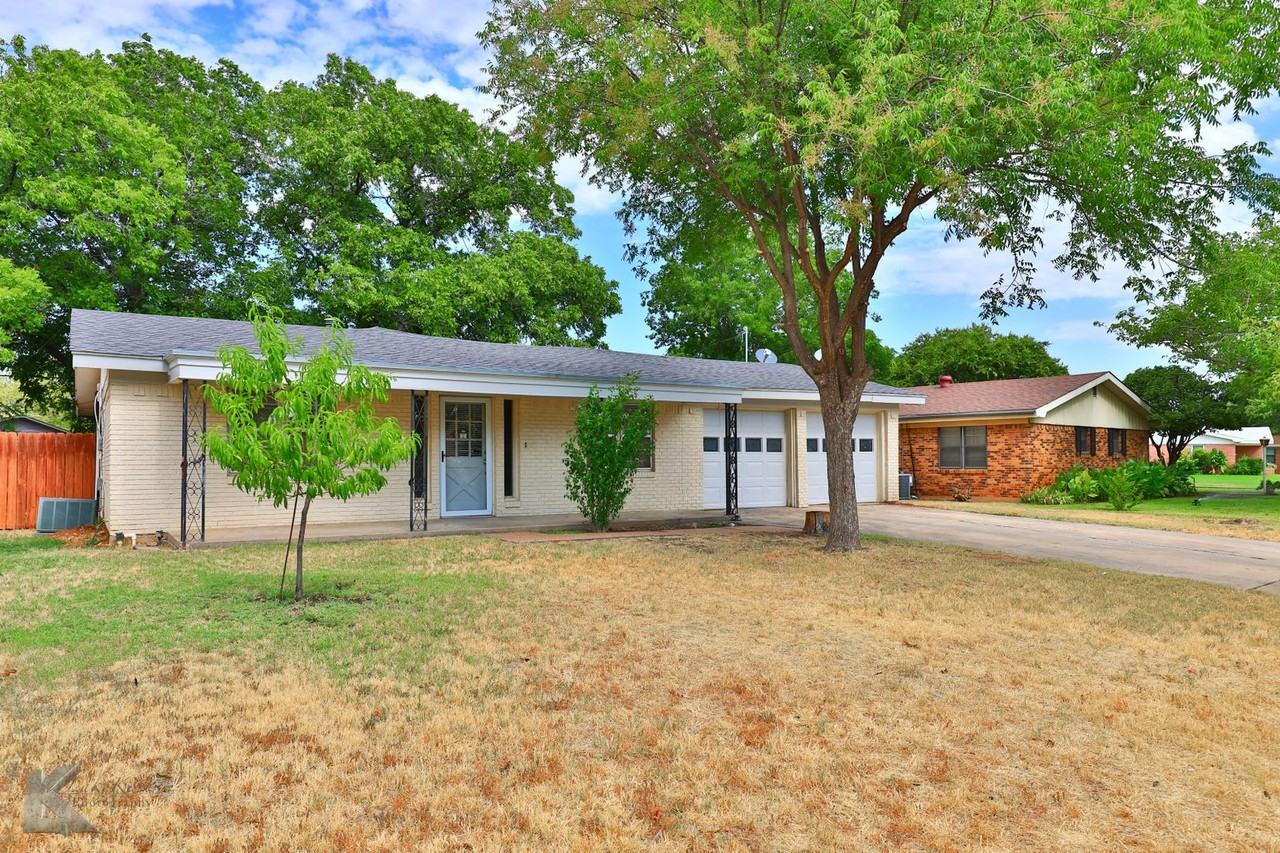 2310 Glenwood Dr - Photo 2 of 33