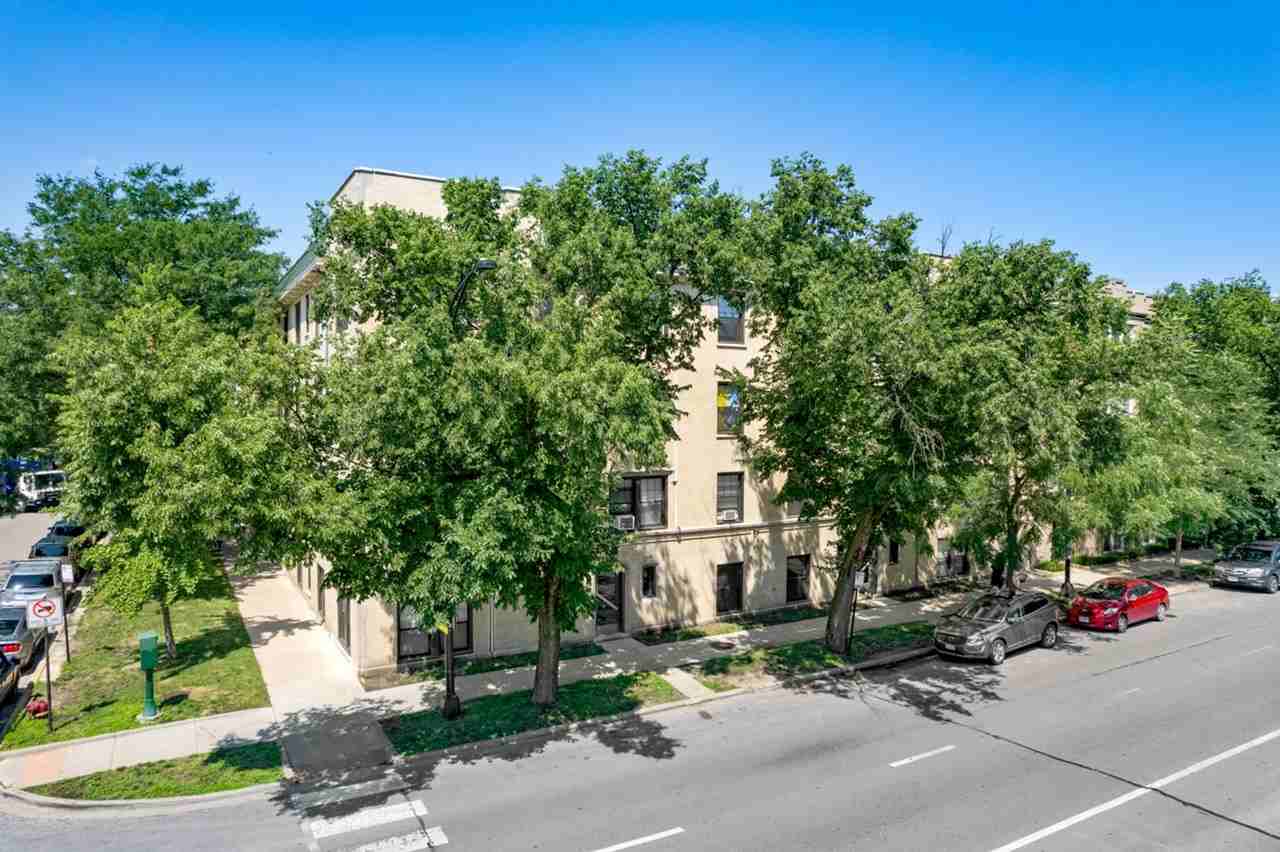 4500- 4506 N. Ashland / 1606-14 W. Sunnyside - Photo 2 of 6