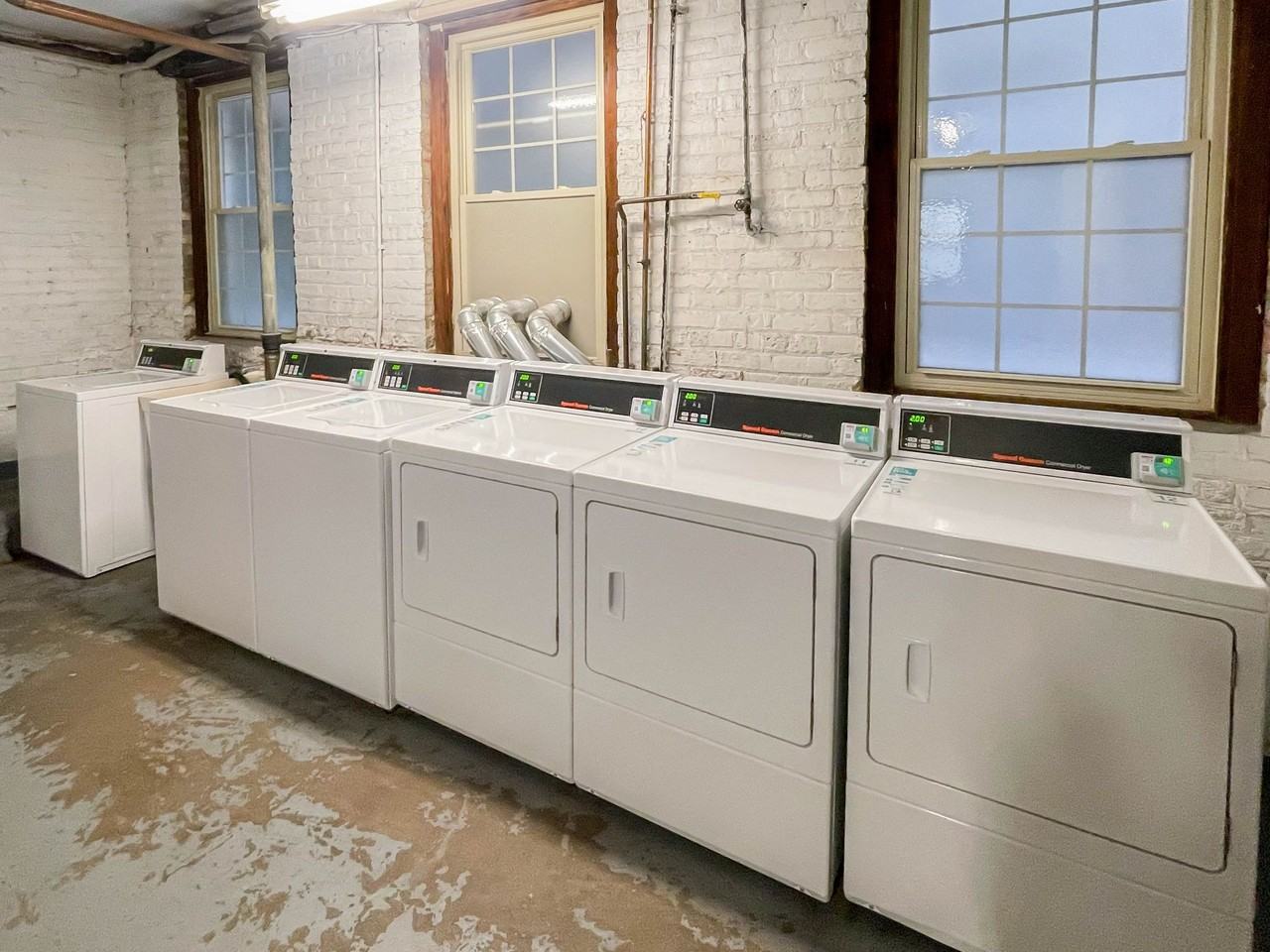 4500- 4506 N. Ashland / 1606-14 W. Sunnyside - Photo 5 of 6