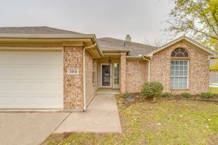 104 Willow St - Photo 1 of 1