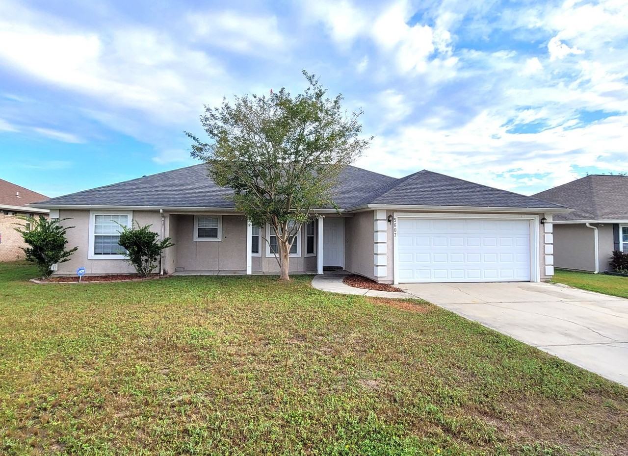 5607 Frank Hough Rd - Photo 2 of 23