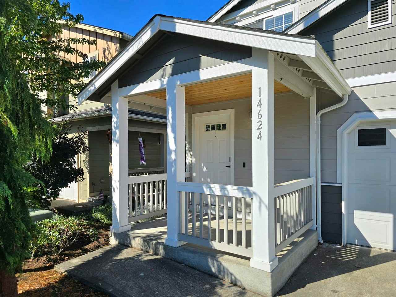 14624 46th Ave Ne - Photo 2 of 29
