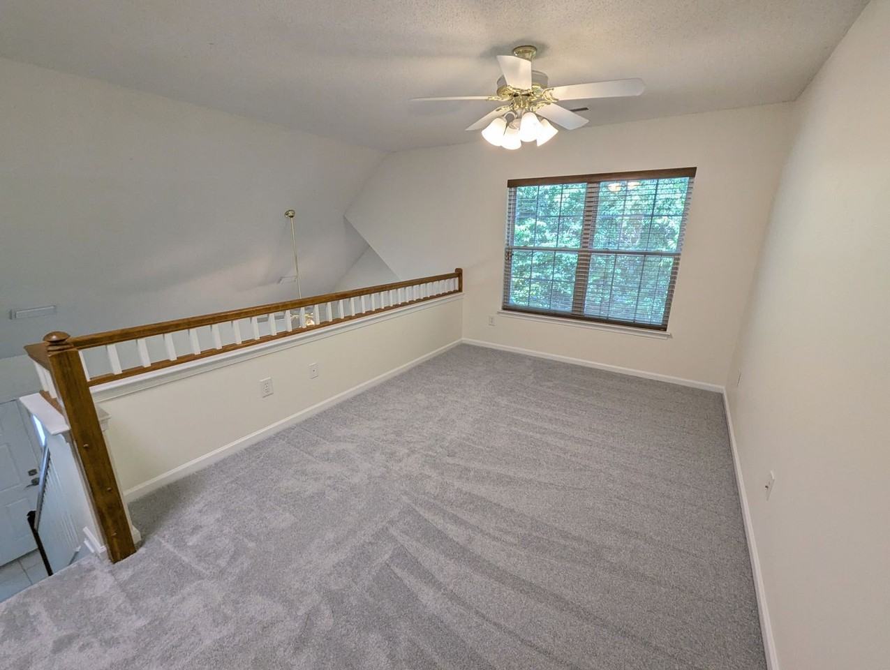 294 Raven Ter - Photo 7 of 14
