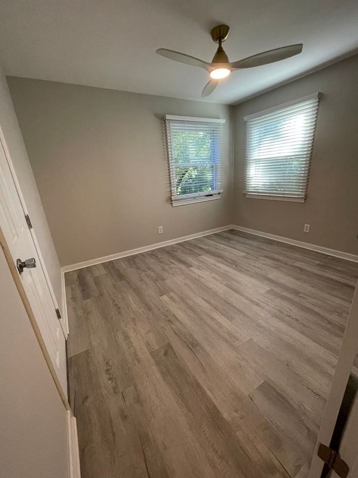310 Riverland Dr - Photo 2 of 28