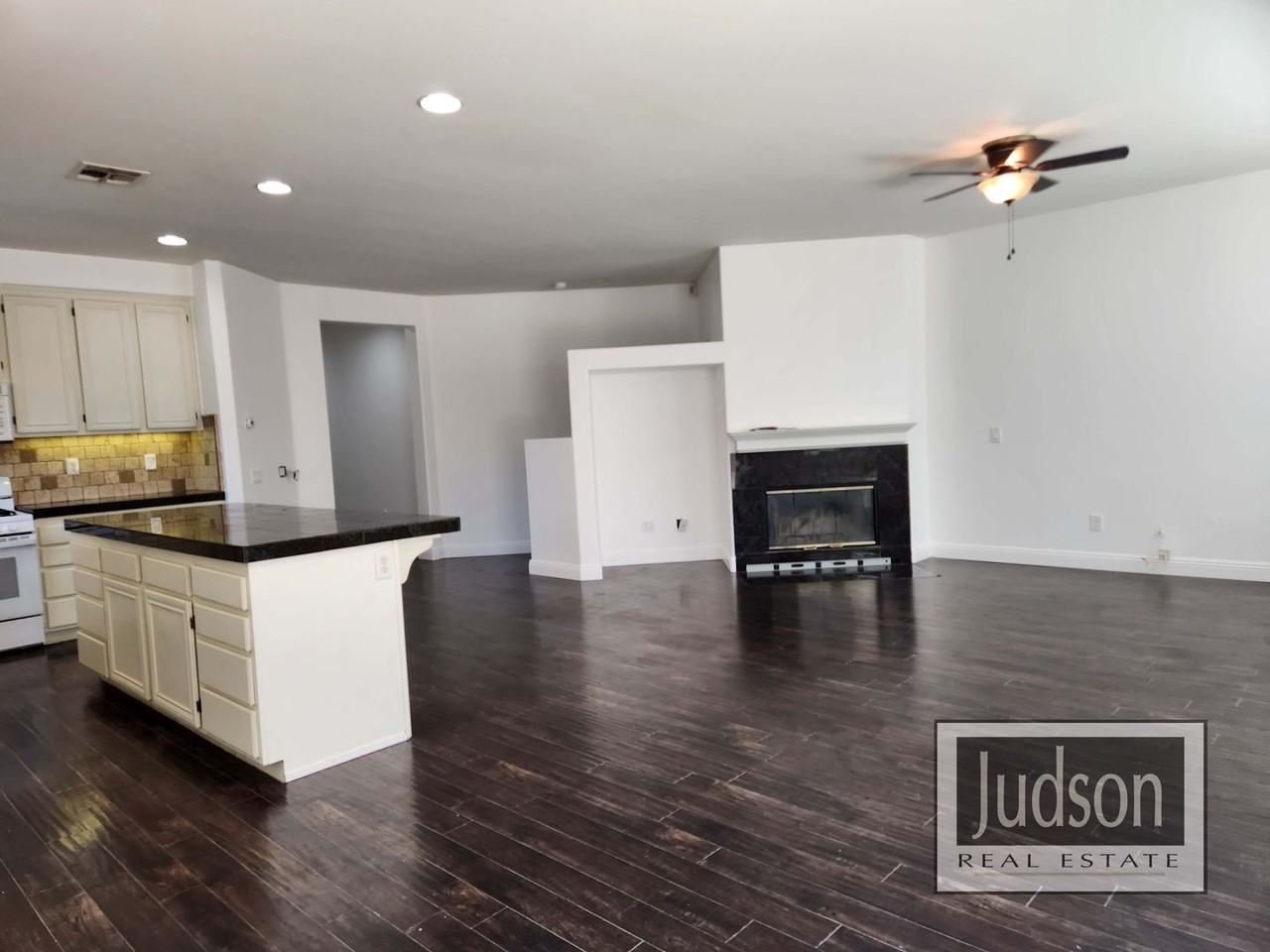 31519 Mccartney Dr - Photo 3 of 13