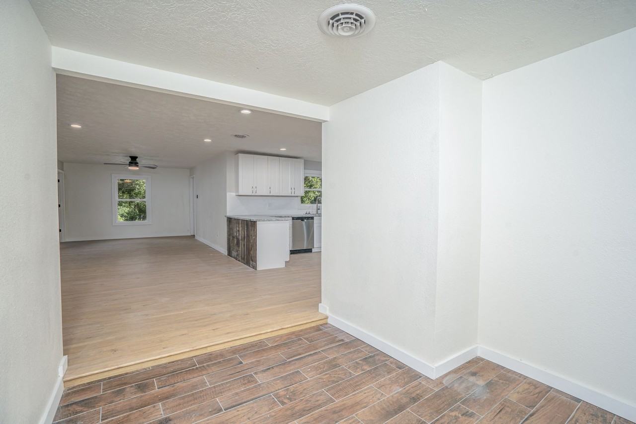 15291 Highway 64 - Photo 6 of 28