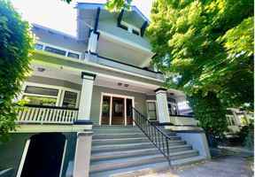 featured image of 1814 Se Madison St