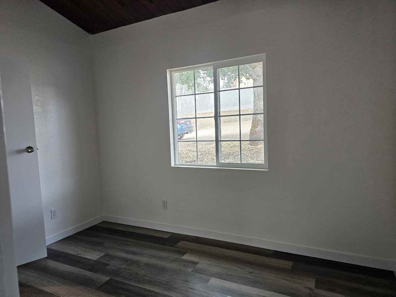 15429 Stanyon St - Photo 2 of 15