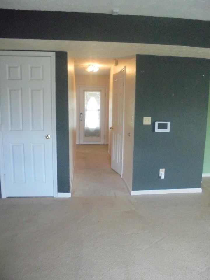 100 Shara Dr - Photo 2 of 20