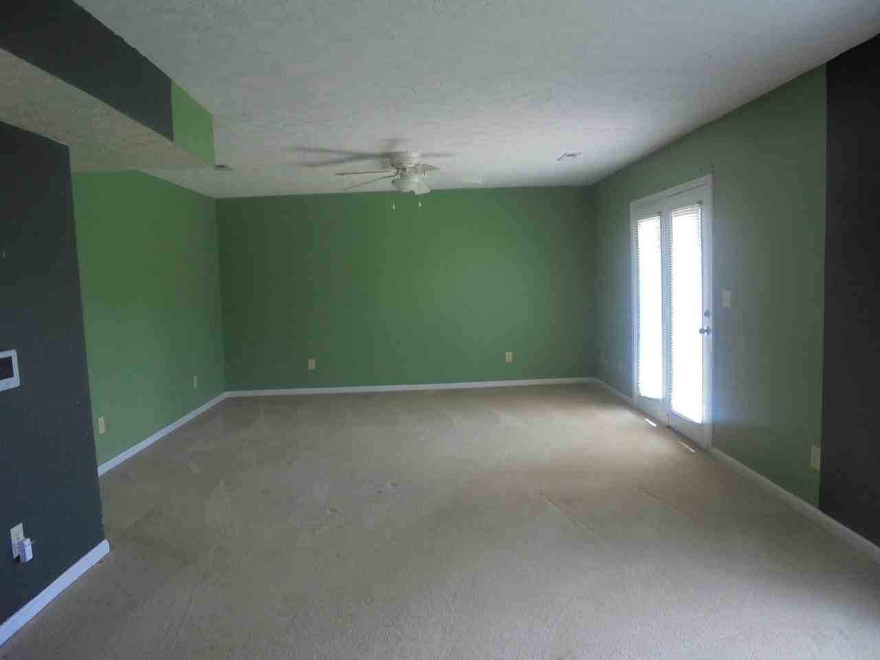 100 Shara Dr - Photo 3 of 20