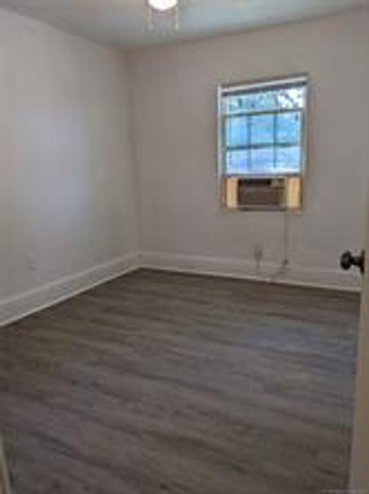 1126 S Wheeling Ave - Photo 7 of 8