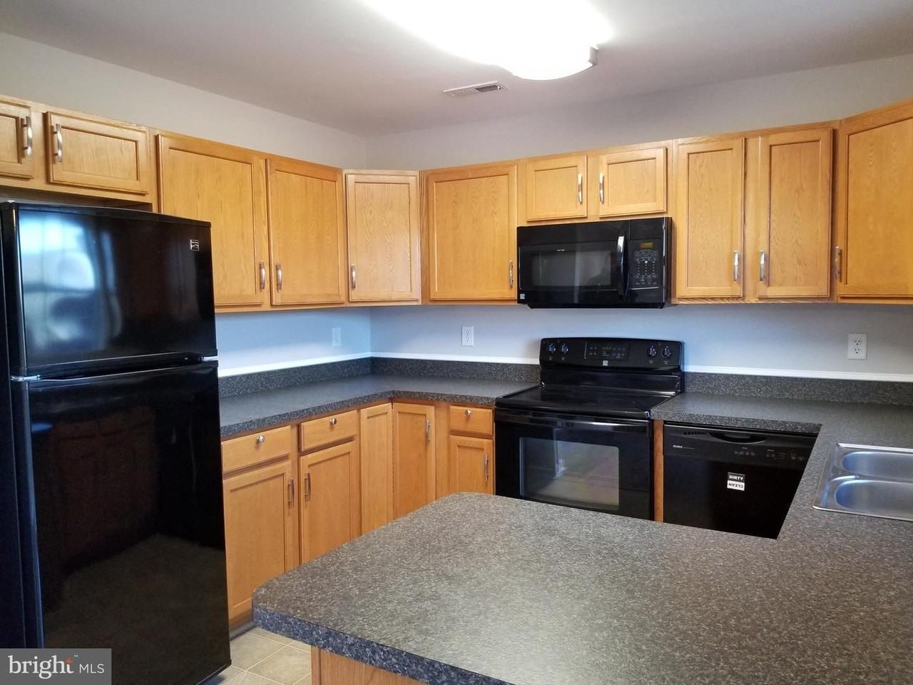 10 Sophie Ln - Photo 4 of 15