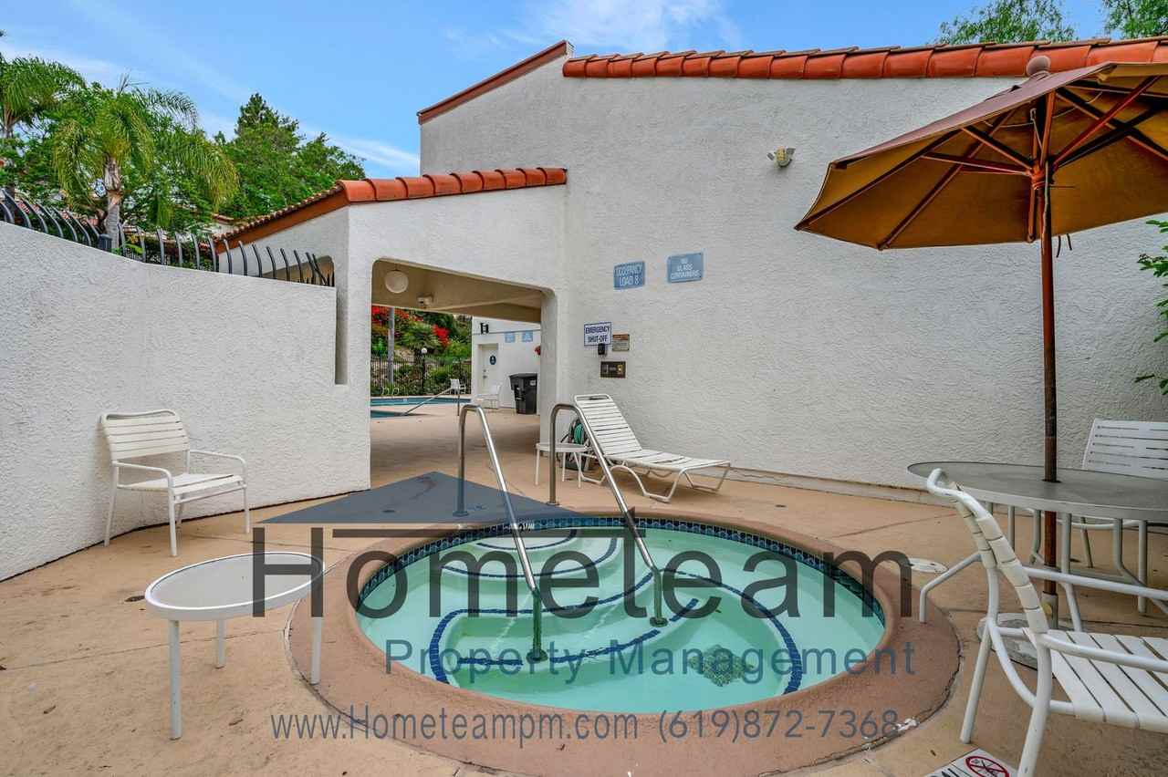 1526 Apache Dr - Photo 3 of 34