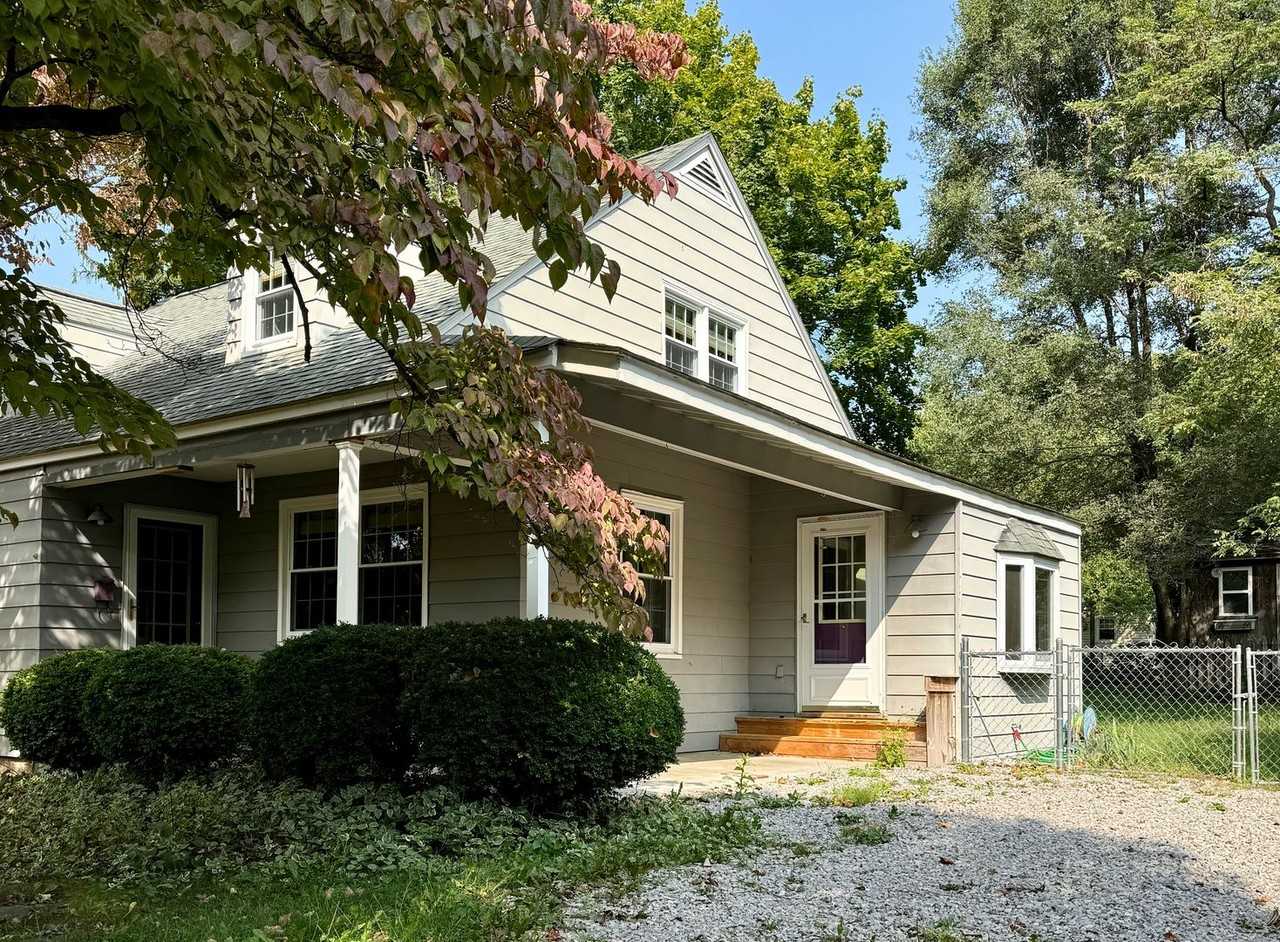 612 Dehart St - Photo 2 of 23