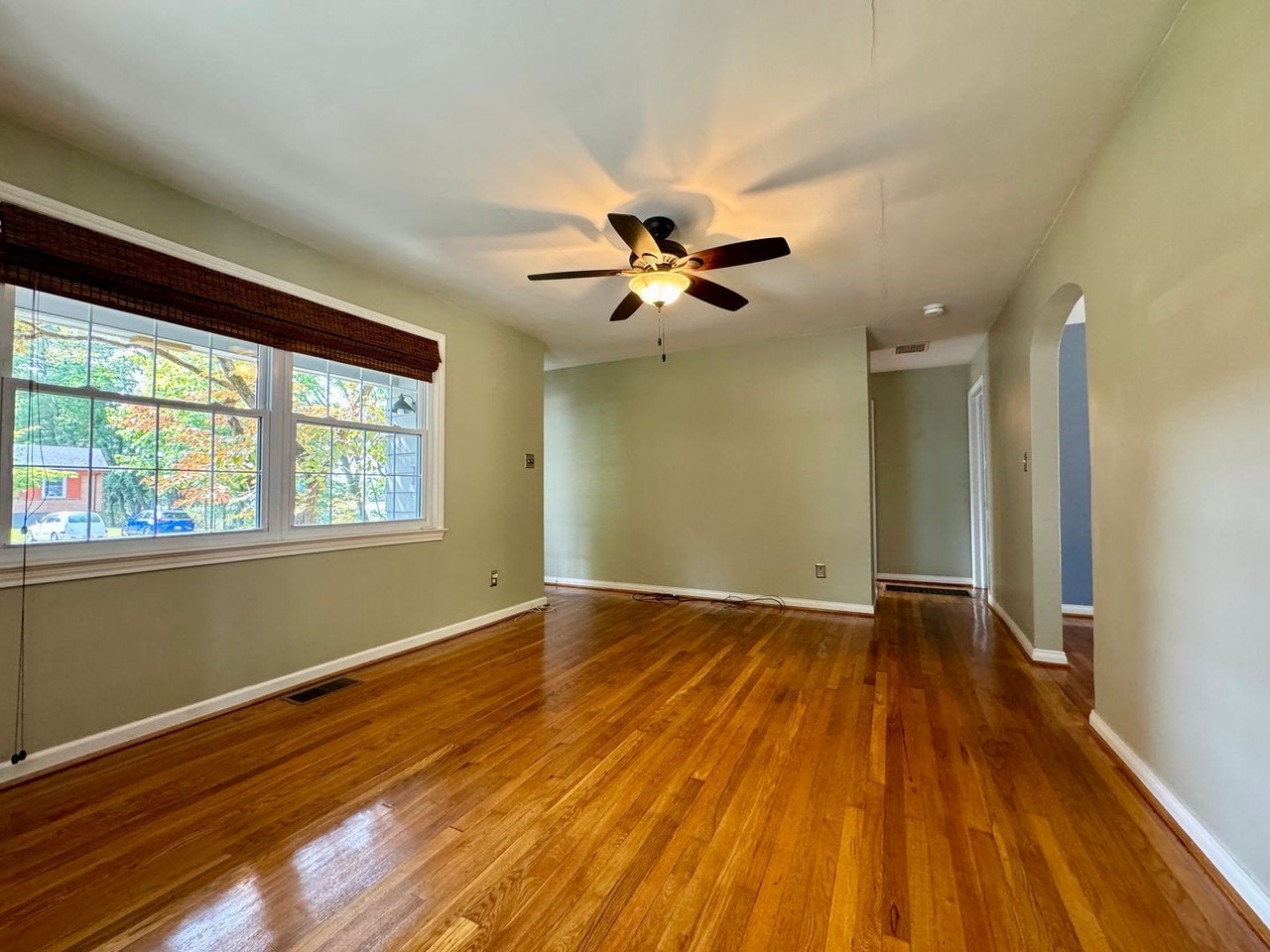 612 Dehart St - Photo 5 of 23